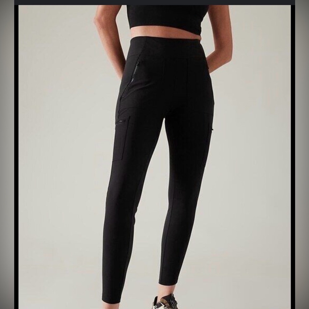 Athleta headlands hybrid cargo tight leggings 10 regular